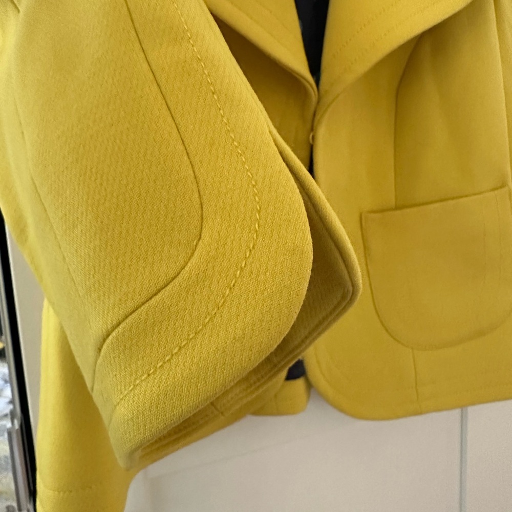 Boden yellow jacket - Picture 4 of 5